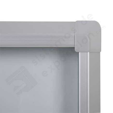 Vitrina con cerradura fondo magnético, profundidad 30mm